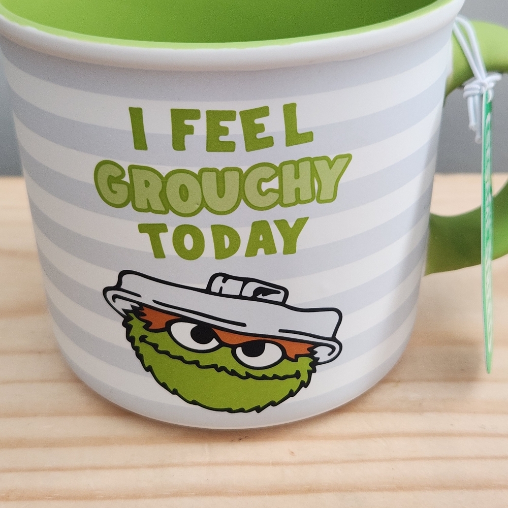 Sesame Street Oscsr the Grouch "I Feel Grouchy Today" Soft Touch Ceramic Mug NWT - Picture 8 of 12